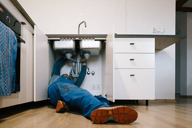 Professional Drain Cleaning technician working in Blue Ridge, TX